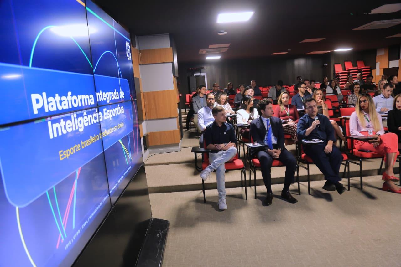 Em reunião no Ministério do Esporte, IPIE apresenta ações desenvolvidas pelo Instituto